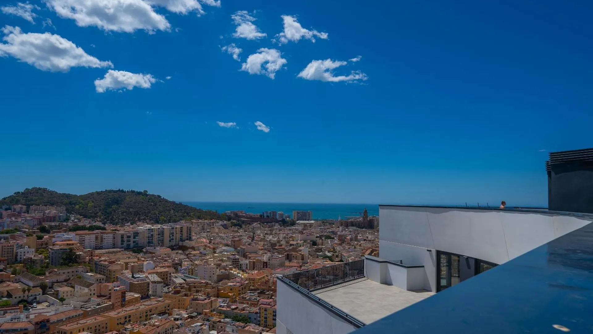 Xpce Urban Malaga Skyline - Parking Free Apartment 0*,  Spain