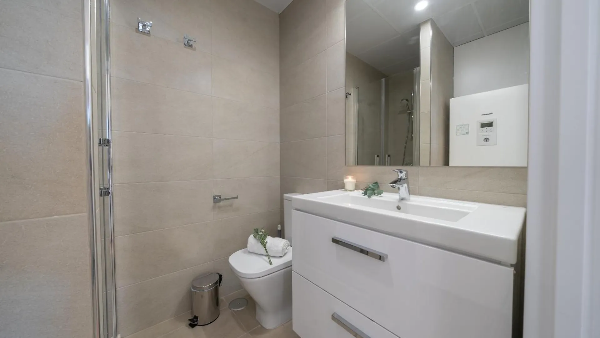 Xpce Urban Malaga Skyline - Parking Free Apartment 0*,
