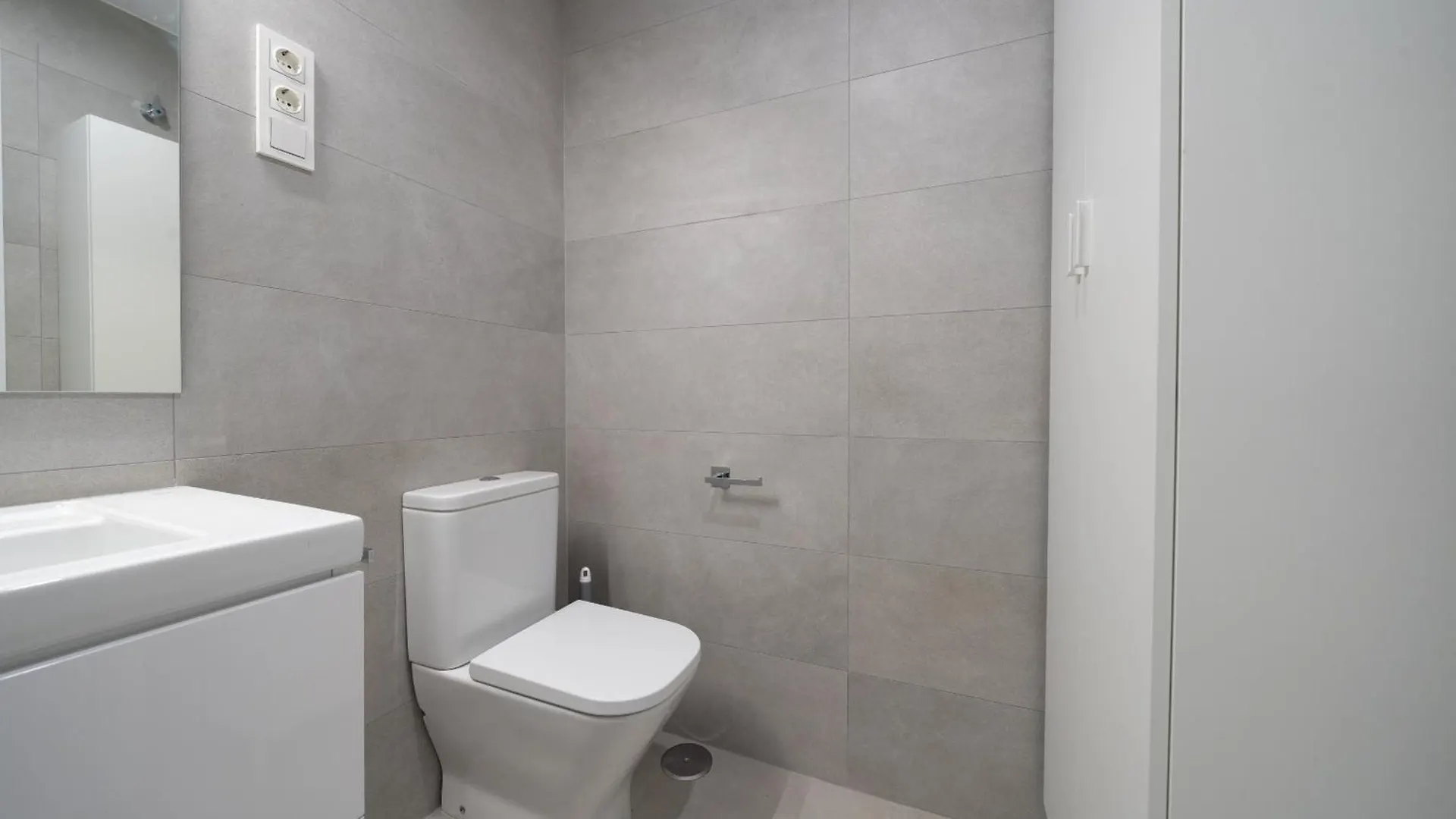 Apartment Ferienwohnung Xpce Urban Malaga Skyline - Parking Free