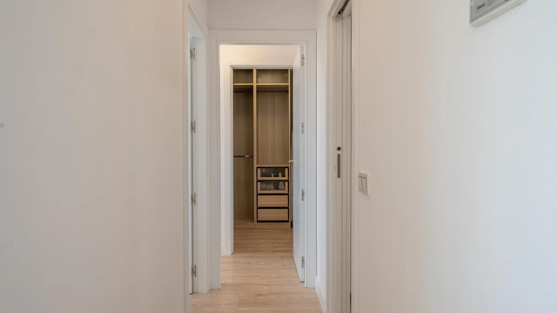 Ferienwohnung Xpce Urban Malaga Skyline - Parking Free Apartment
