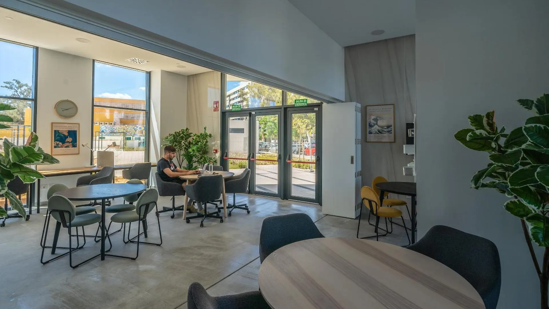 Ferienwohnung Xpce Urban Malaga Skyline - Parking Free Apartment